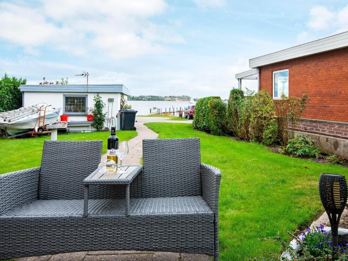 2 Person Holiday Home In Gr Sten Gråsten Екстериор снимка